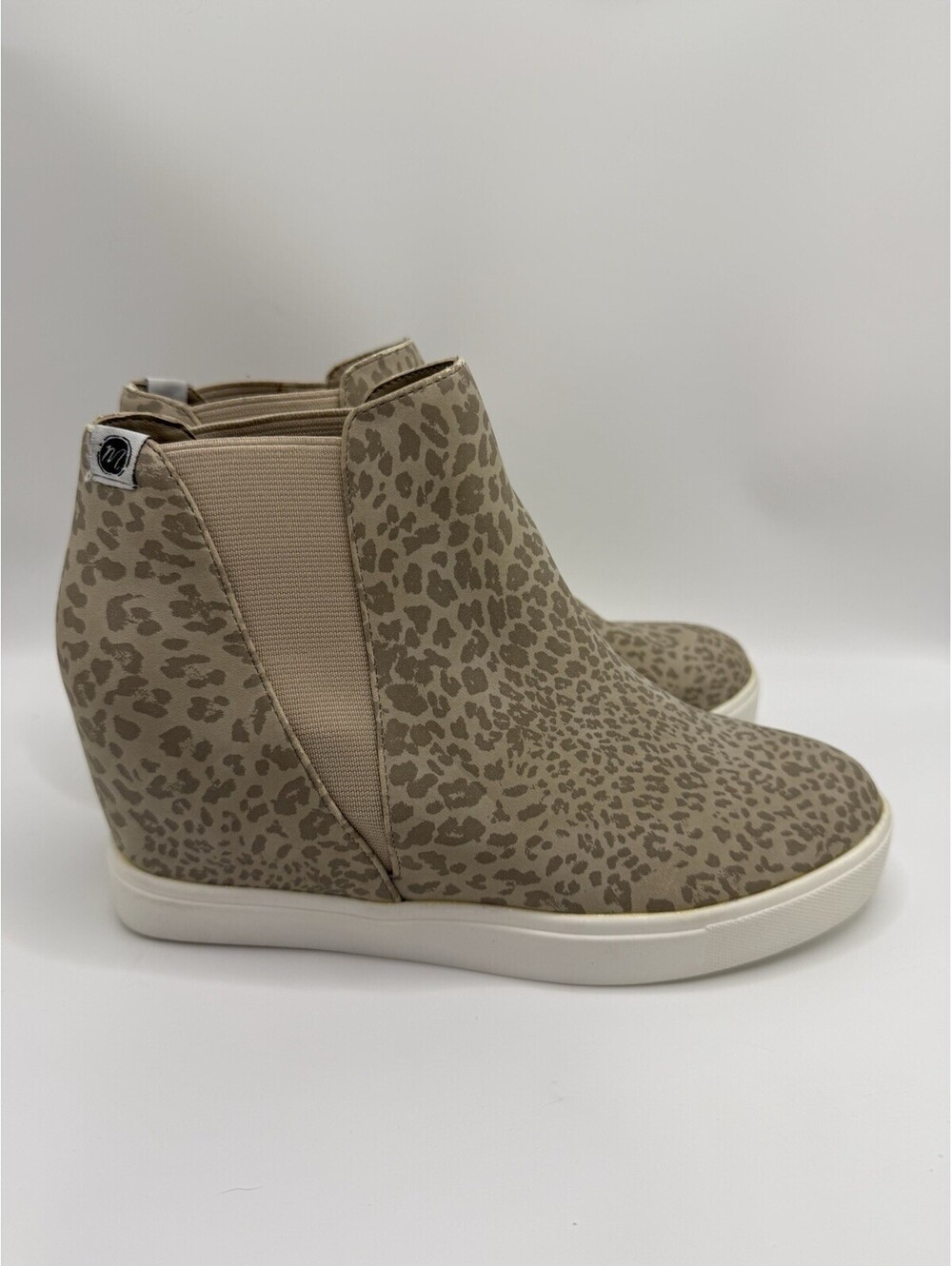 Coconuts Matisse HARLAN Snake Print Slip On Ankle Sneakers Double Gore Size: 8M